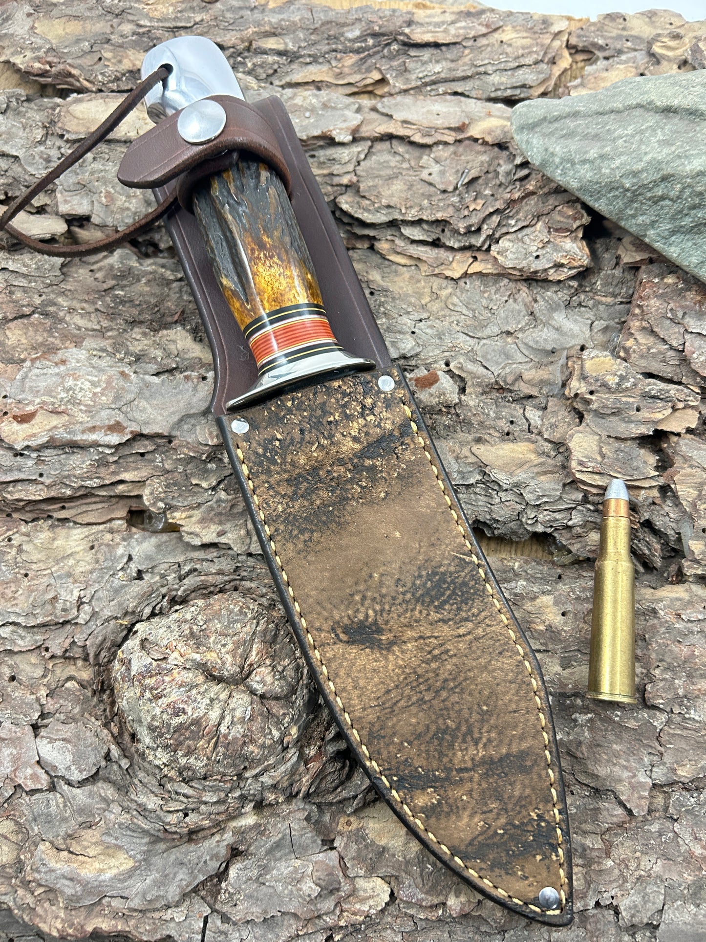 Treeman Special Hunter 6" AEB-L Stainless NS Sambar Stag Aluminum Crows beak butt. Giraffe sheath.