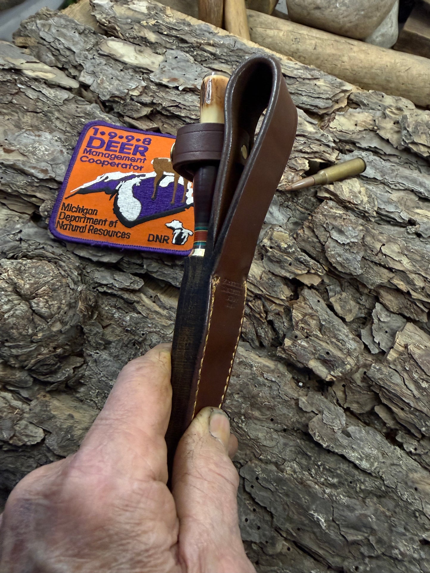 Sharptail Hunter 3 1/2" AEB-L Stainless Horse Hide Stag Mammoth