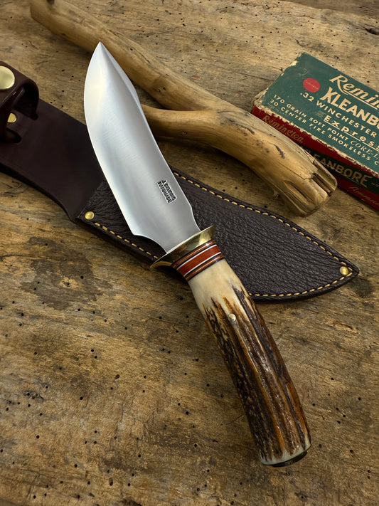 Treeman Beautiful Semi Skinner 5 3/4" Blade Red Stag Shark