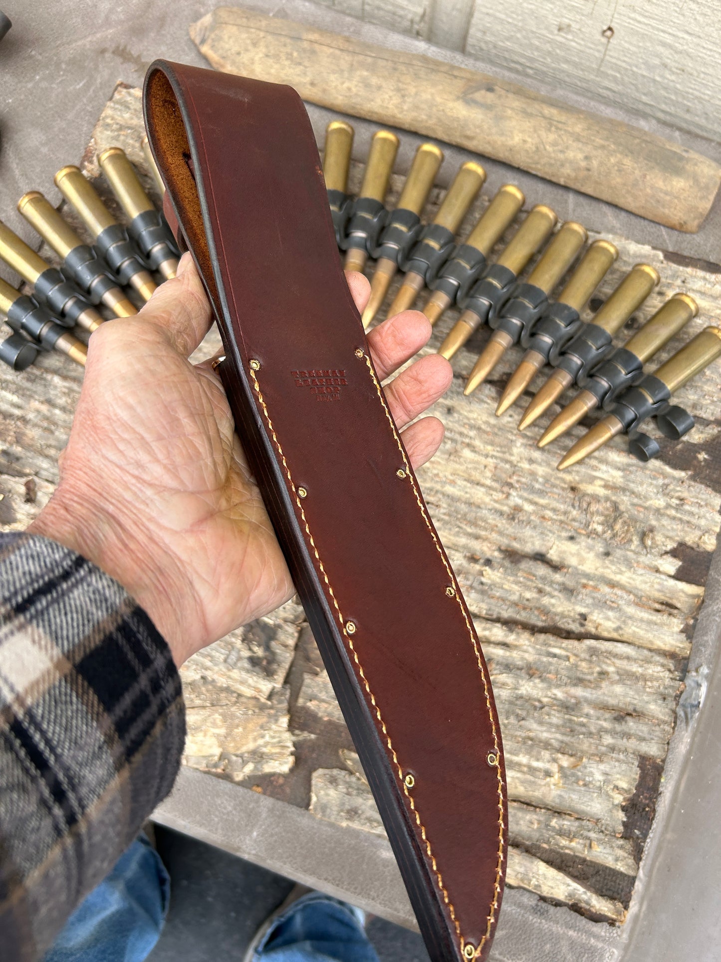 Treeman 8" Double Skull Fighter AEB-L Brass Horsehide aluminum crows beak thong hole Giraffe sheath