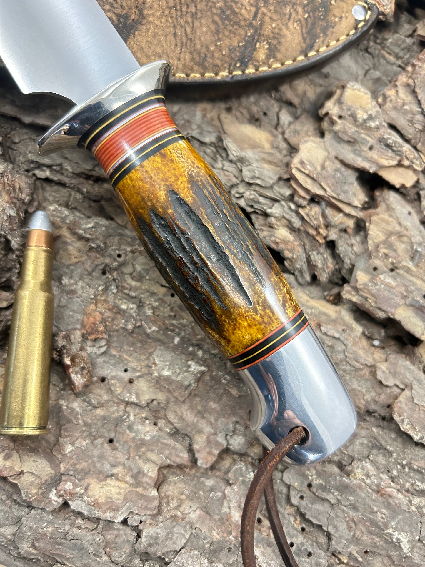 Treeman Special Hunter 6" AEB-L Stainless NS Sambar Stag Aluminum Crows beak butt. Giraffe sheath.