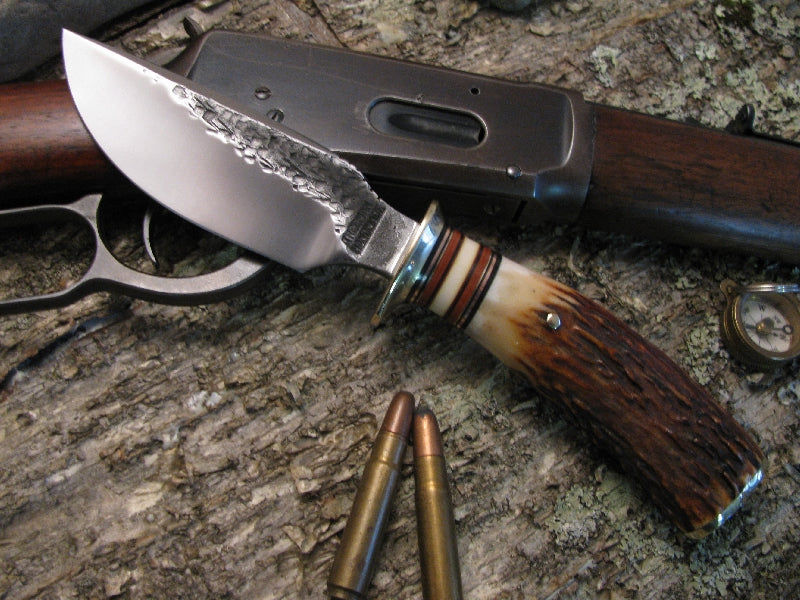 Alaskan Drop Point Hammermark Red Stag