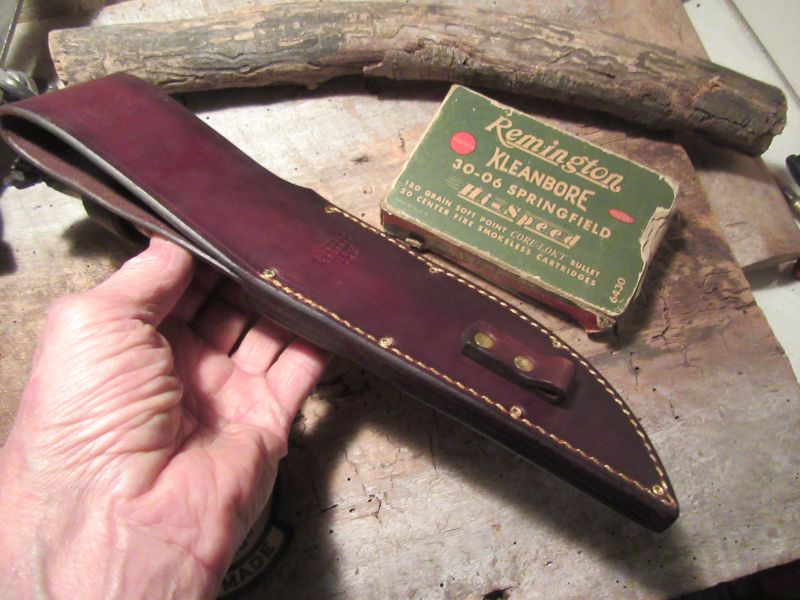 Treeman Hammermark Hunter 6 1/4" Blade Horsehide crown Stag