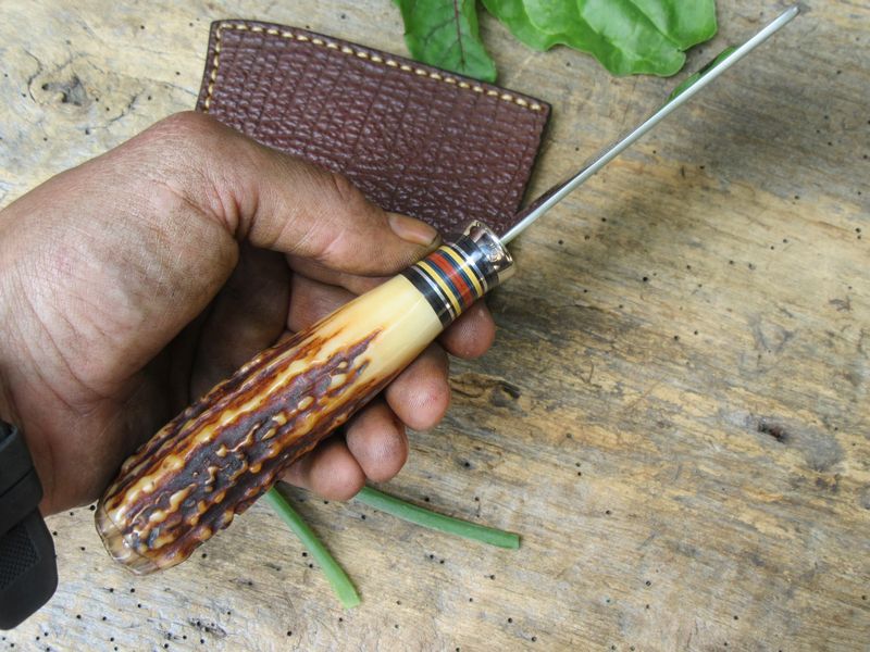 J.Behring Handmade Veggie Clever