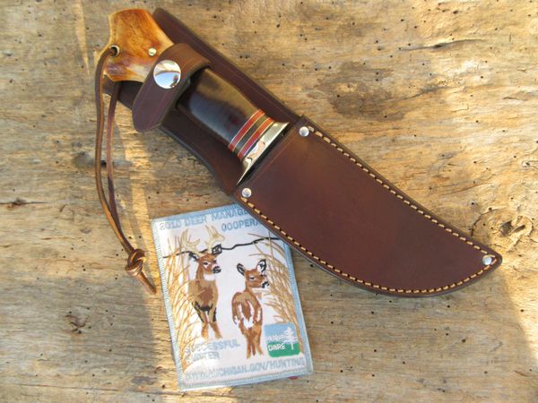 Treeman Knives Hammer Mark Fox River Hunter