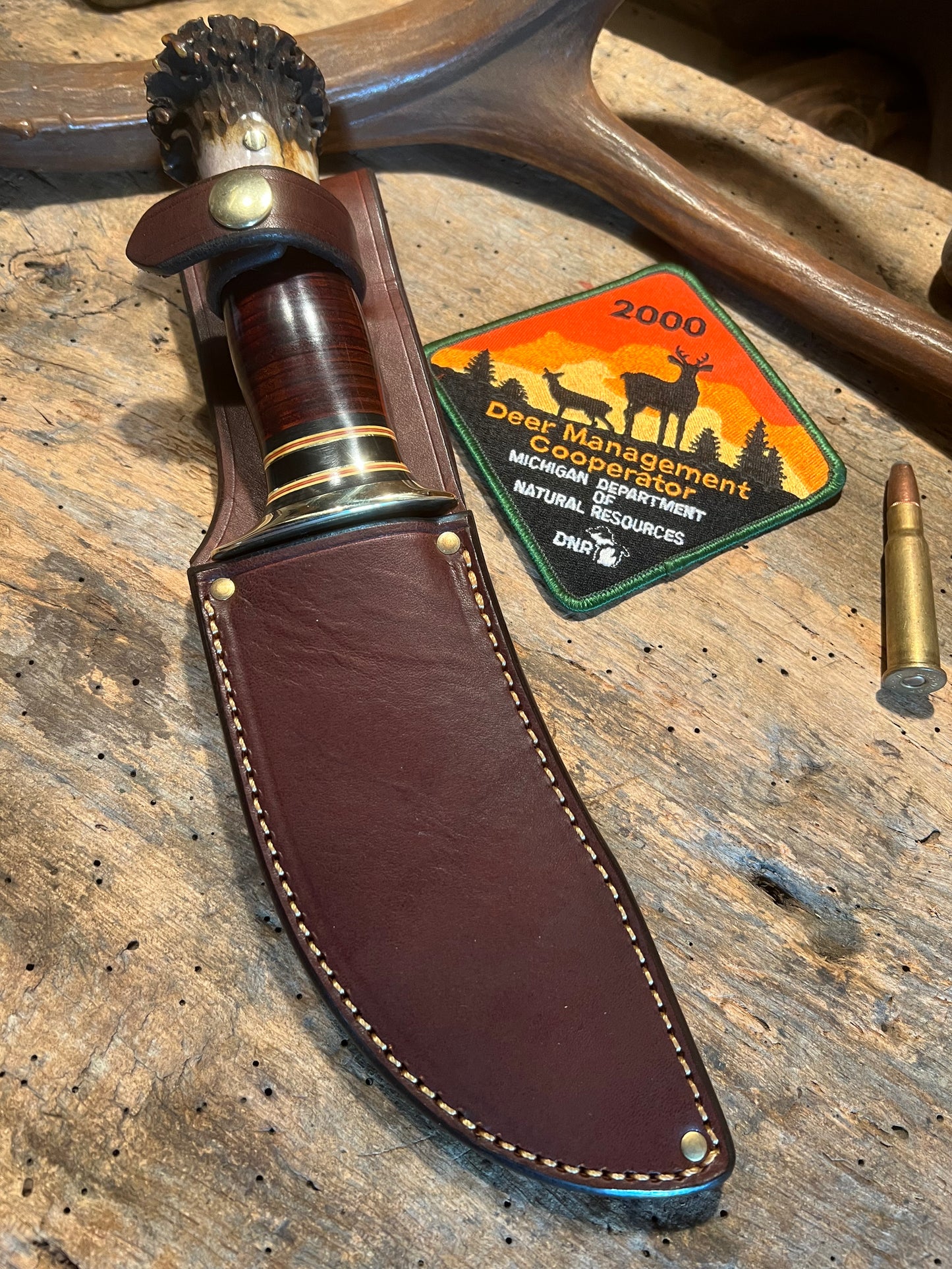 Woodcraft 5 1/2" Blade Super Duty Horsehide Crown Stag