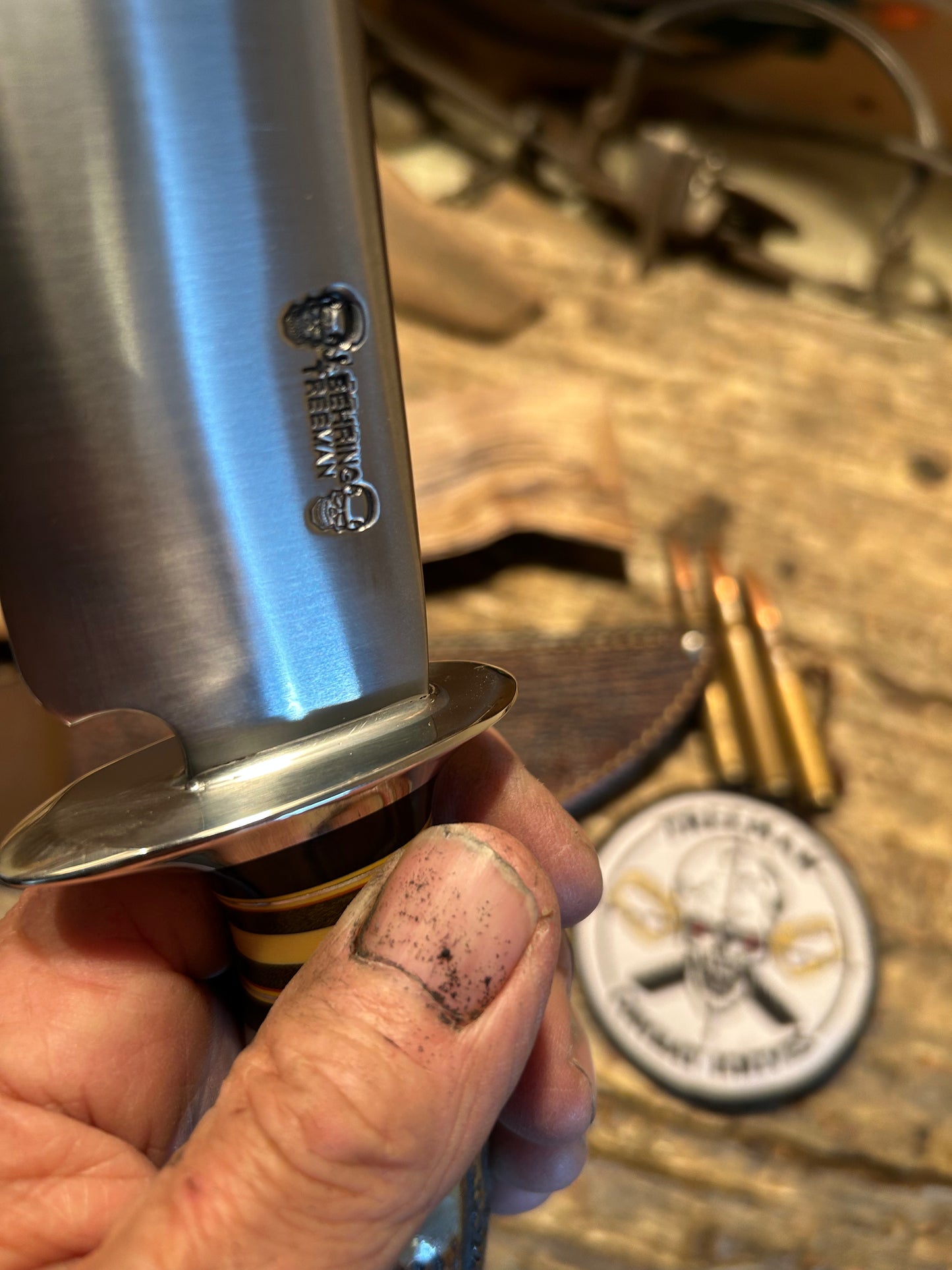 J. Behring DBL Skull fighter 7" NS Finger grip Stag Shark Sheath