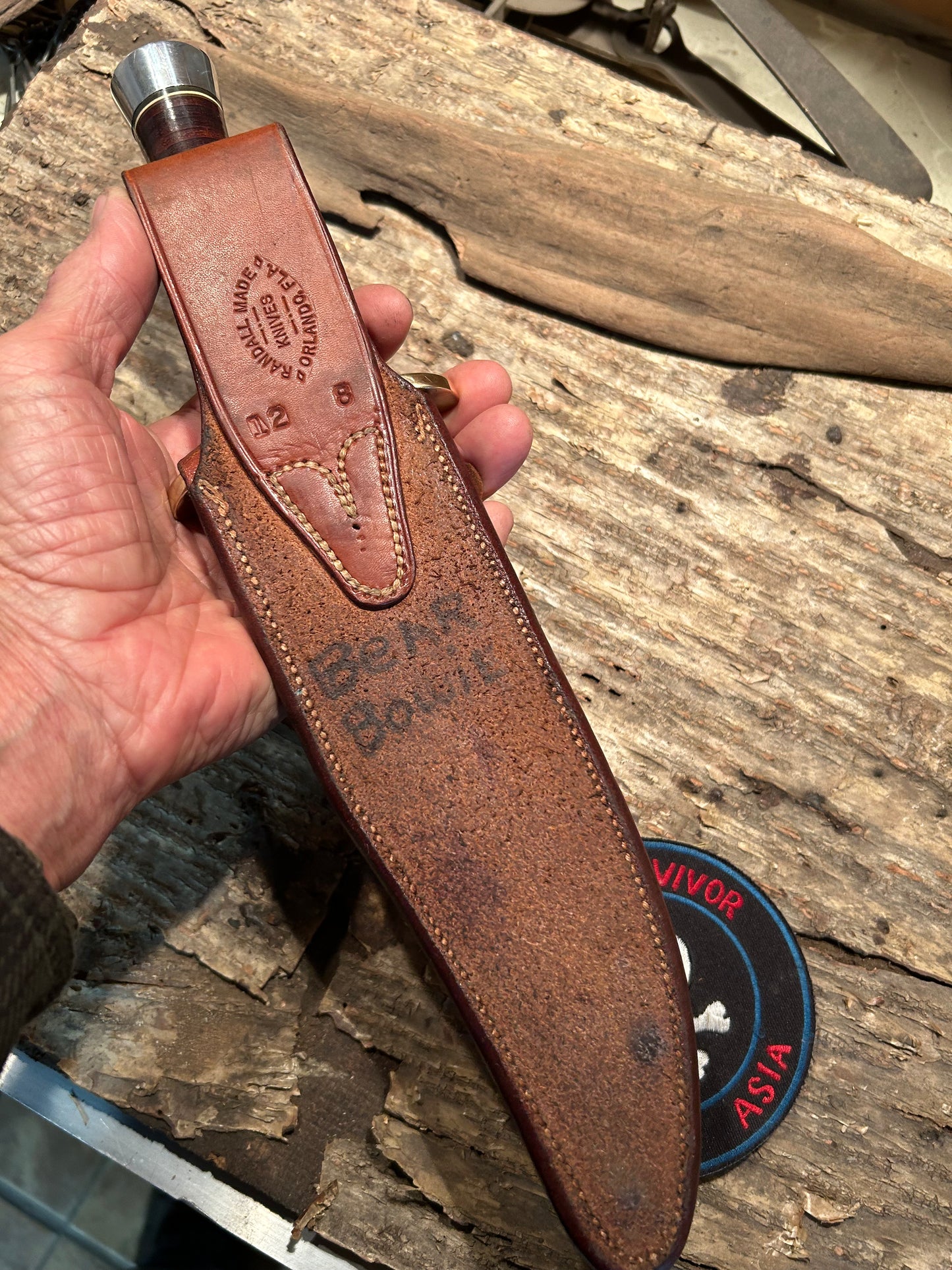 Randall Model 12-8 Big Bear Bowie 1971 Rough Back Sheath White Stone  Exc condition