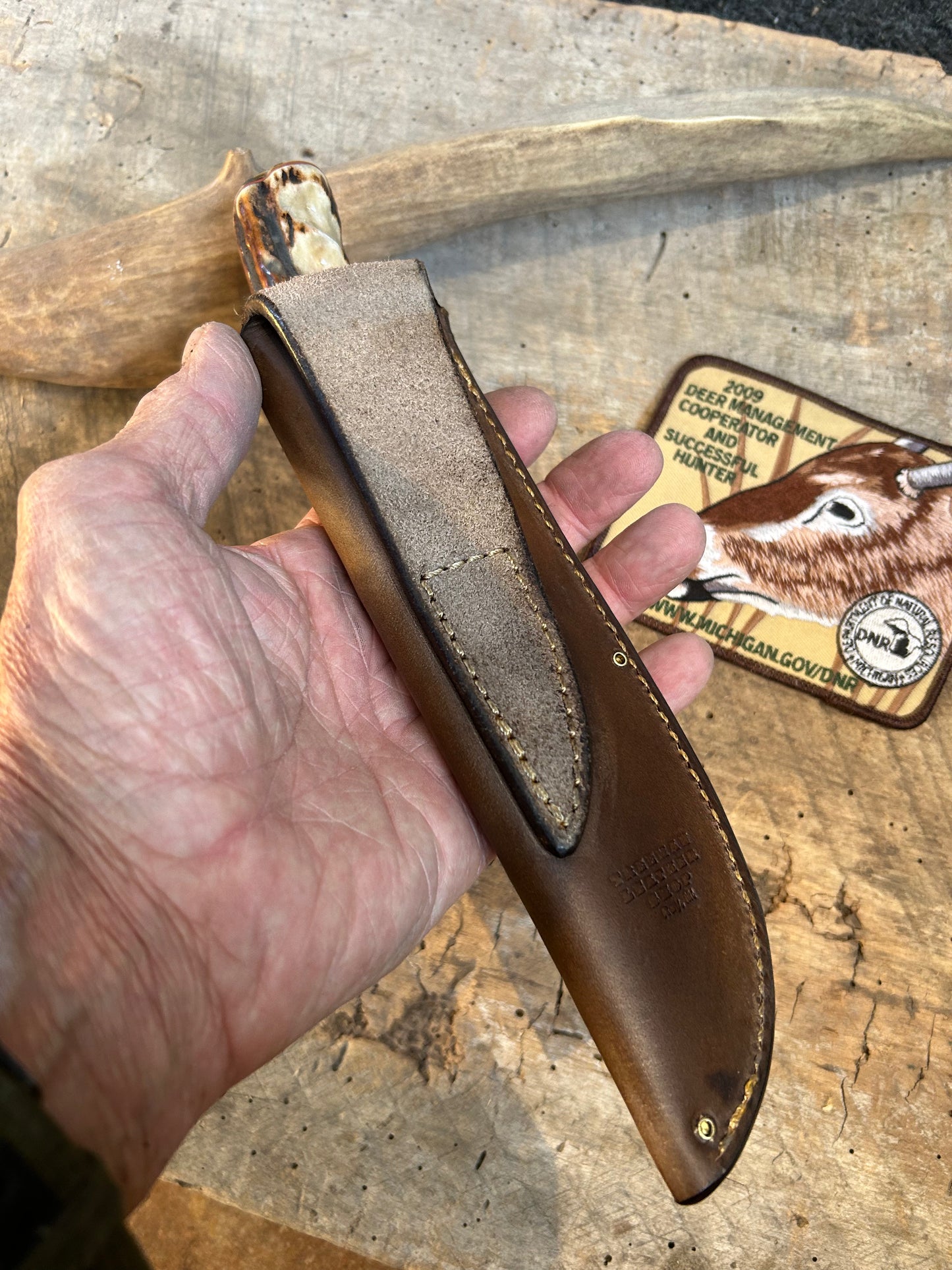 Treeman 5" Alaskan Hammermark Stag Finger Grip Handle DBL Brass