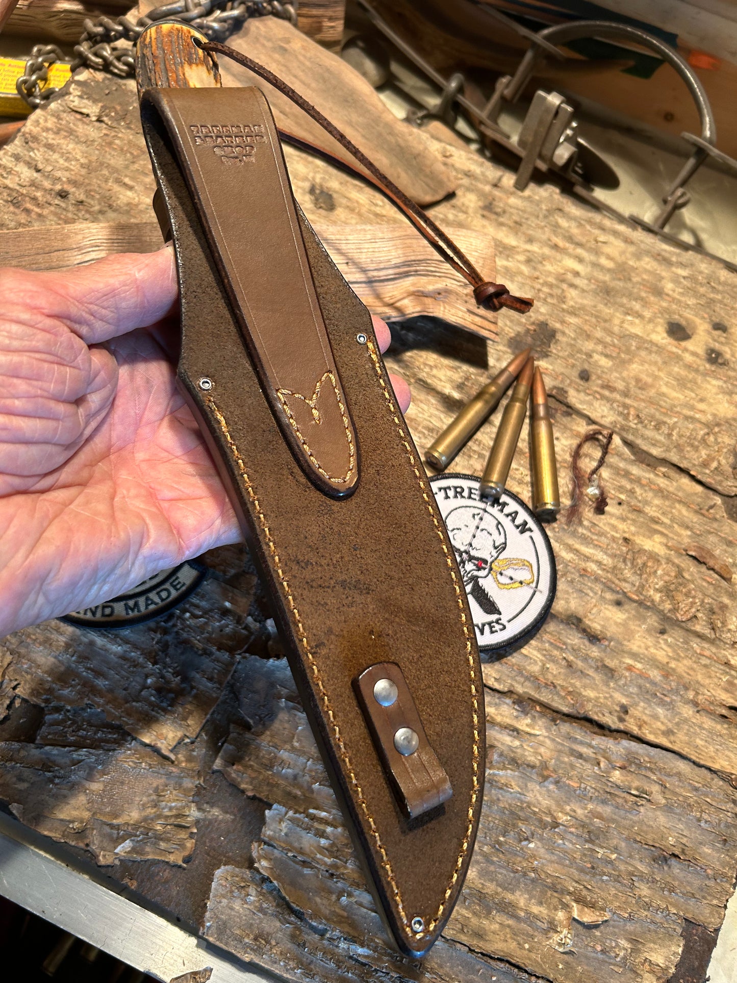 J. Behring DBL Skull fighter 7" NS Finger grip Stag Shark Sheath