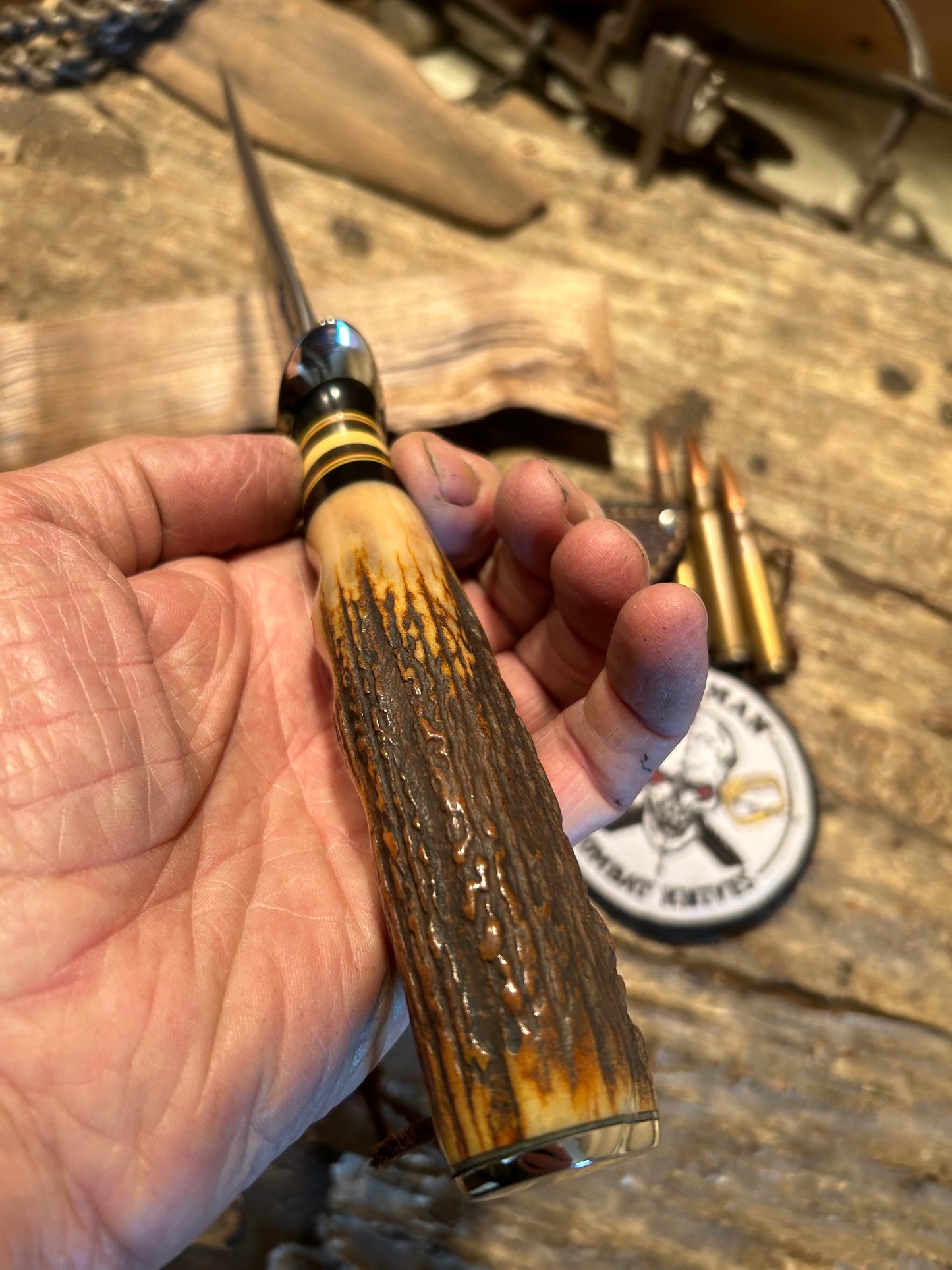 J. Behring DBL Skull fighter 7" NS Finger grip Stag Shark Sheath