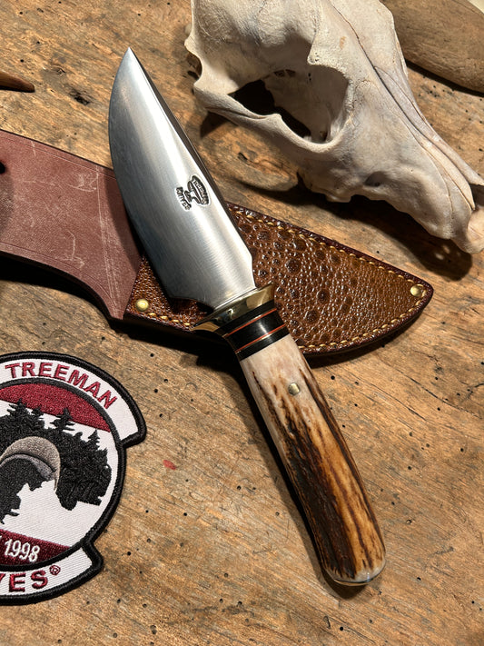 Treeman Alaskan Drop Point AEB-L Stainless Stag Bullfrog Sheath
