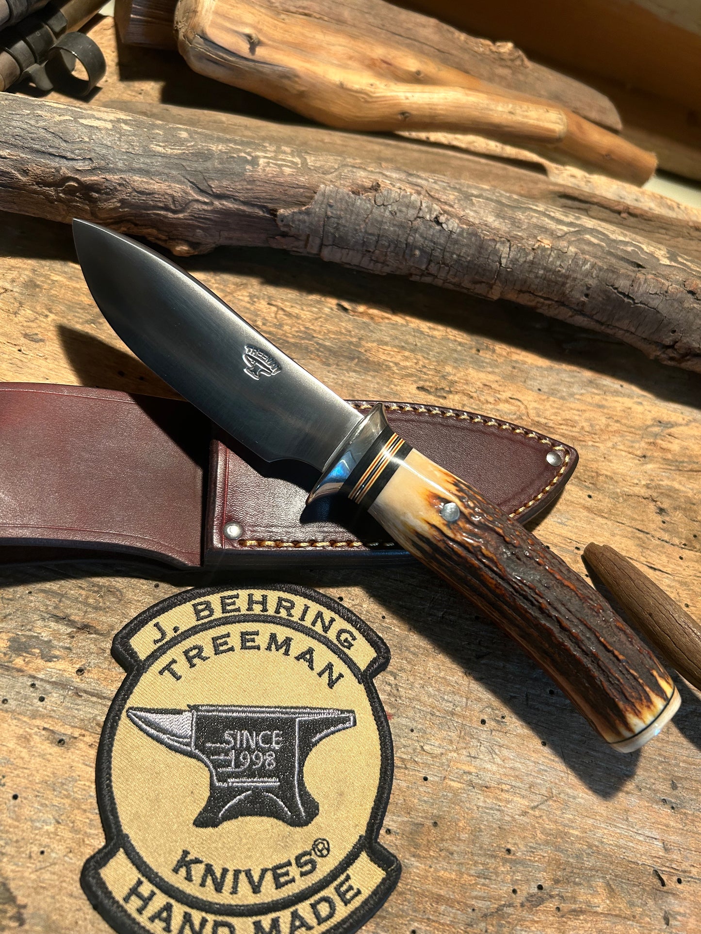 Special Hunter AEB-L Stainless NS Guard Red Stag Mammoth Cap Belt Sheath