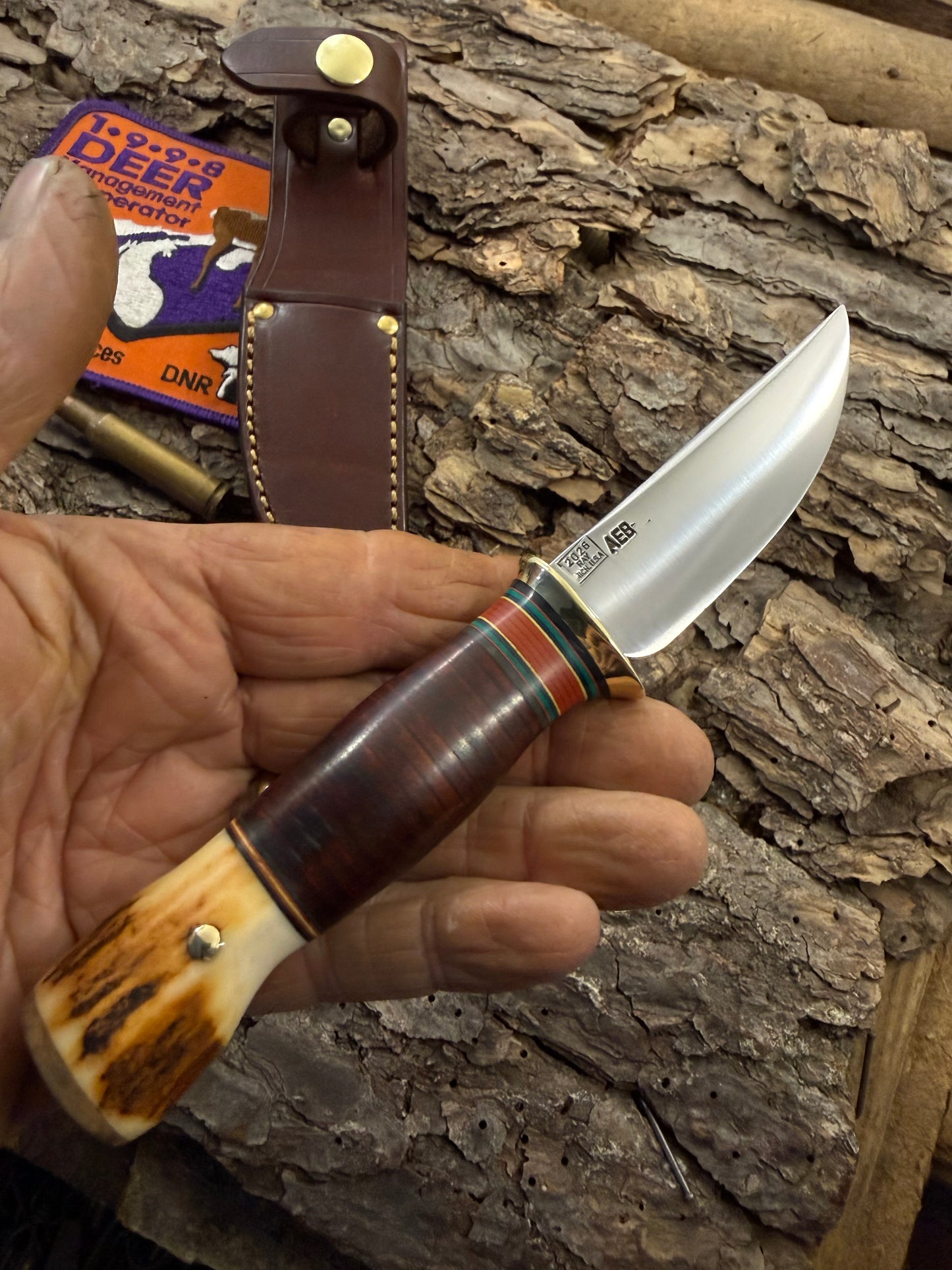 Sharptail Hunter 3 1/2" AEB-L Stainless Horse Hide Stag Mammoth