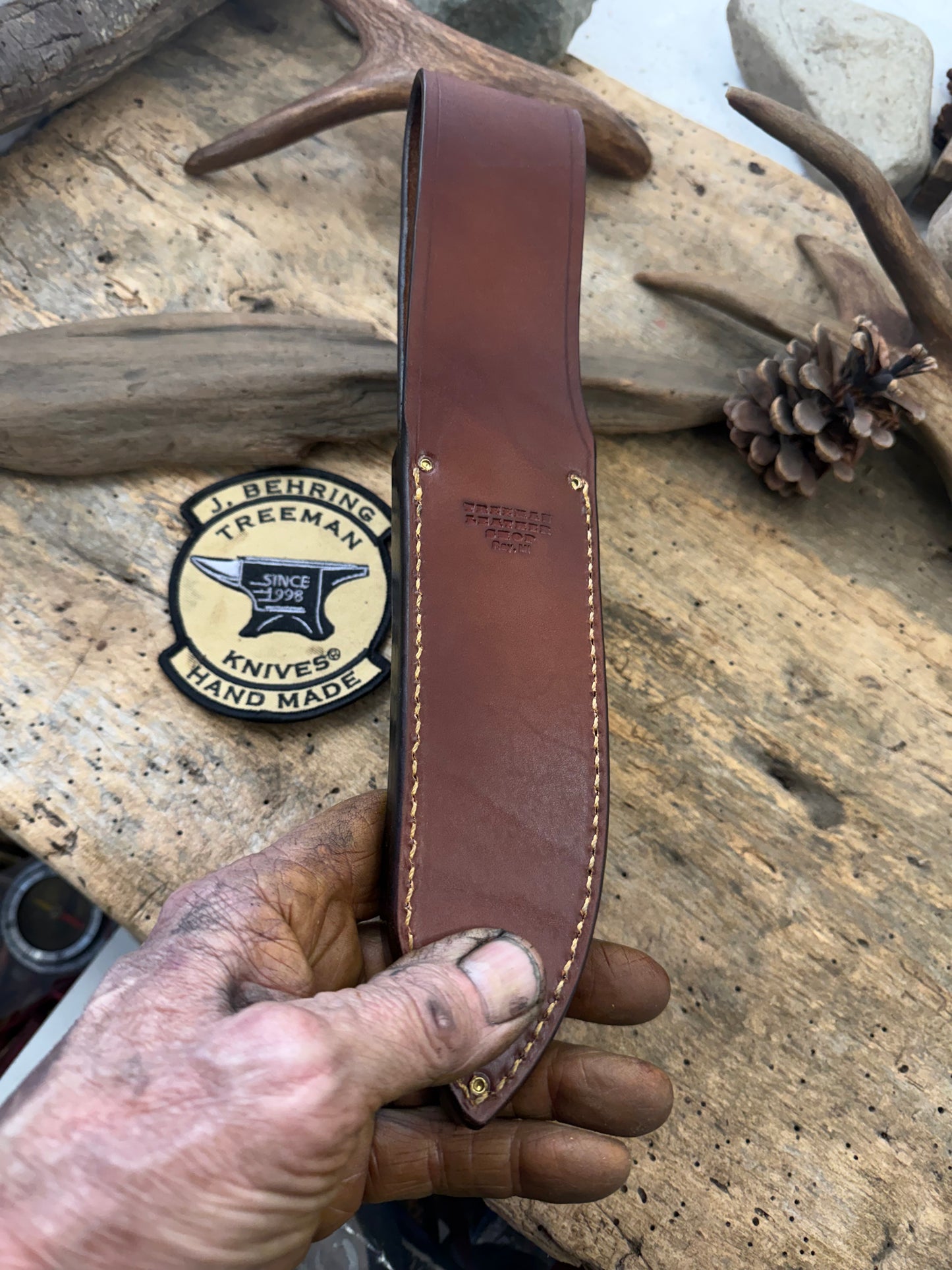 Treeman Special Hunter AEB-L Stainless 6" Blade Horse Hide Crotch Stag