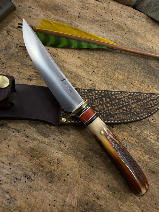 Treeman Old School 5 1/2" Deer & Trout Hunter . Brass real Red Sambar Stag Pinned Brass Butt