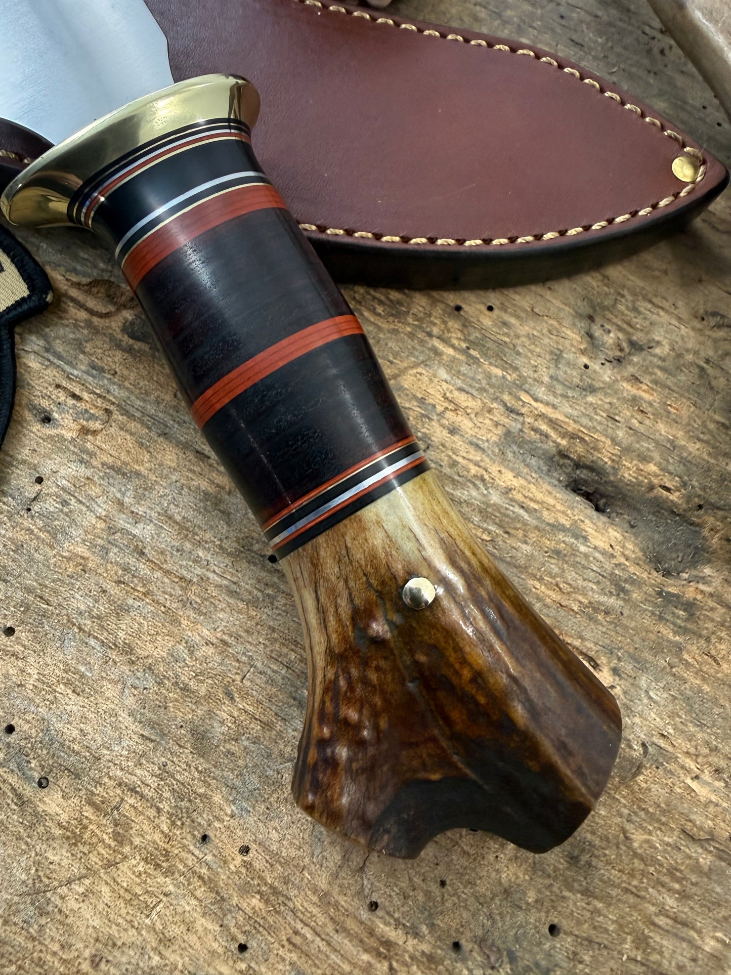 Treeman Special Hunter AEB-L Stainless 6" Blade Horse Hide Crotch Stag