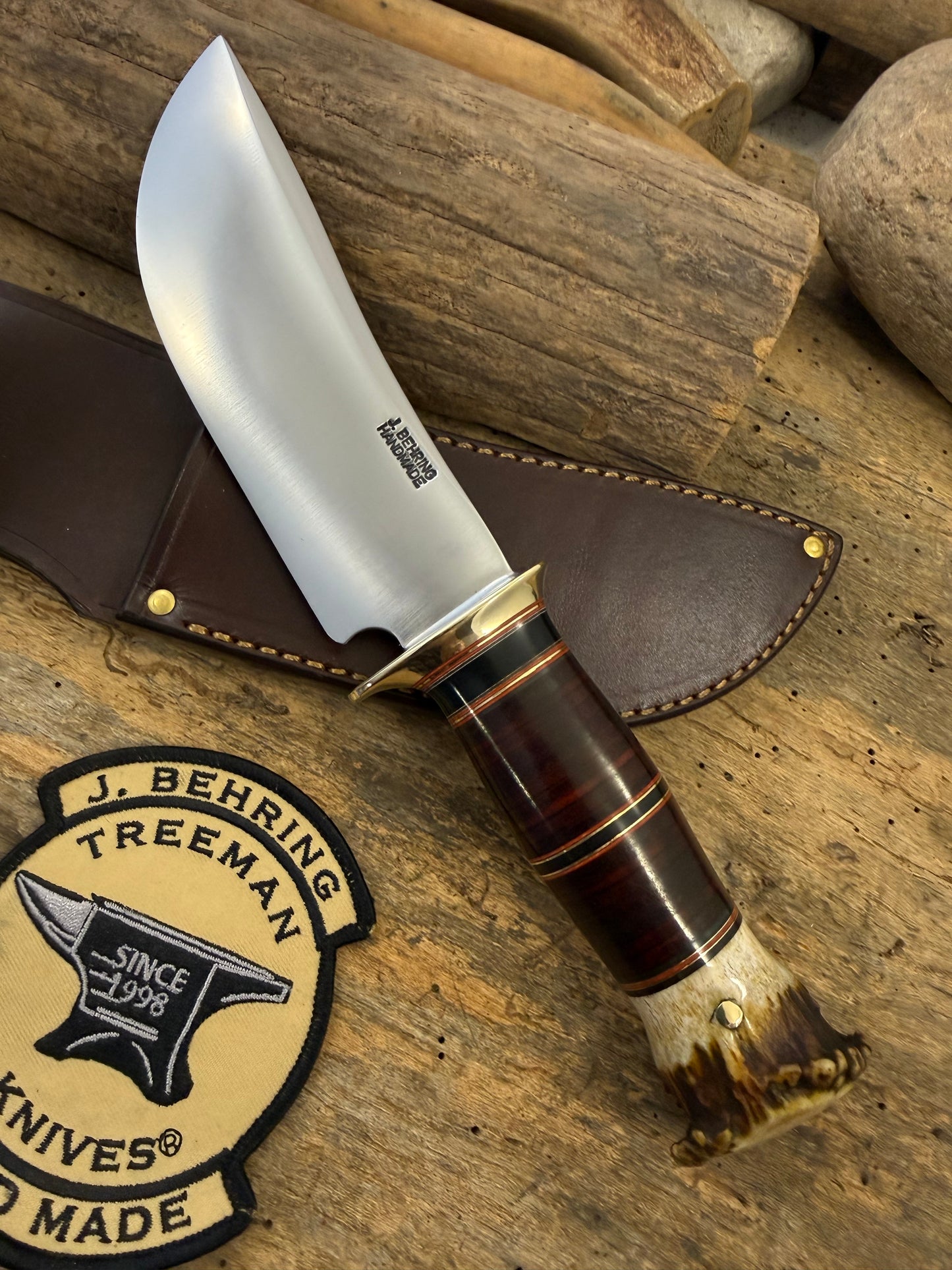 Treeman Woodmonk 5 1/2" Blade Horse hide Crown Stag