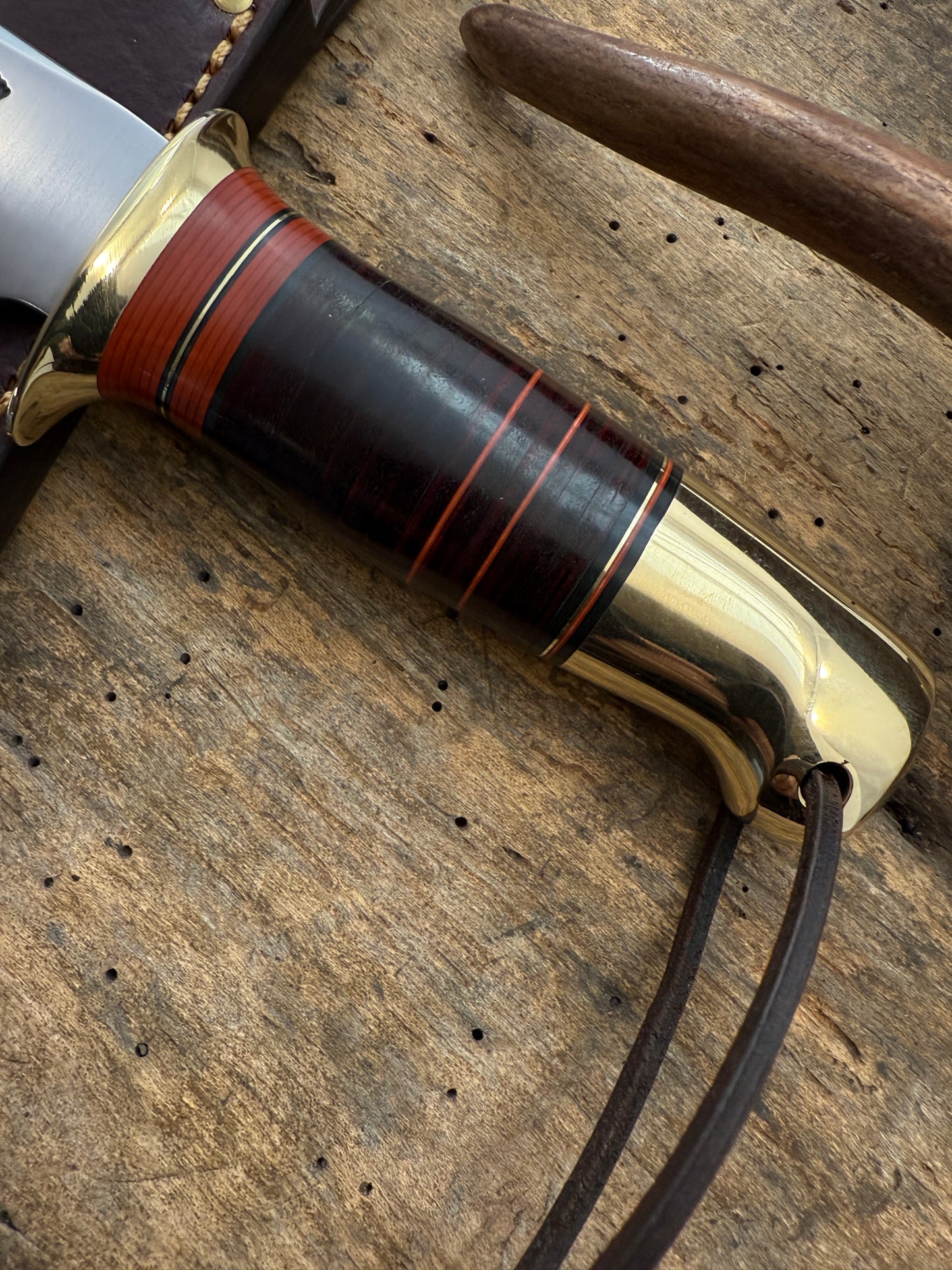 Iron Mountain Hunter DBL Brass Horse Hide Rare !