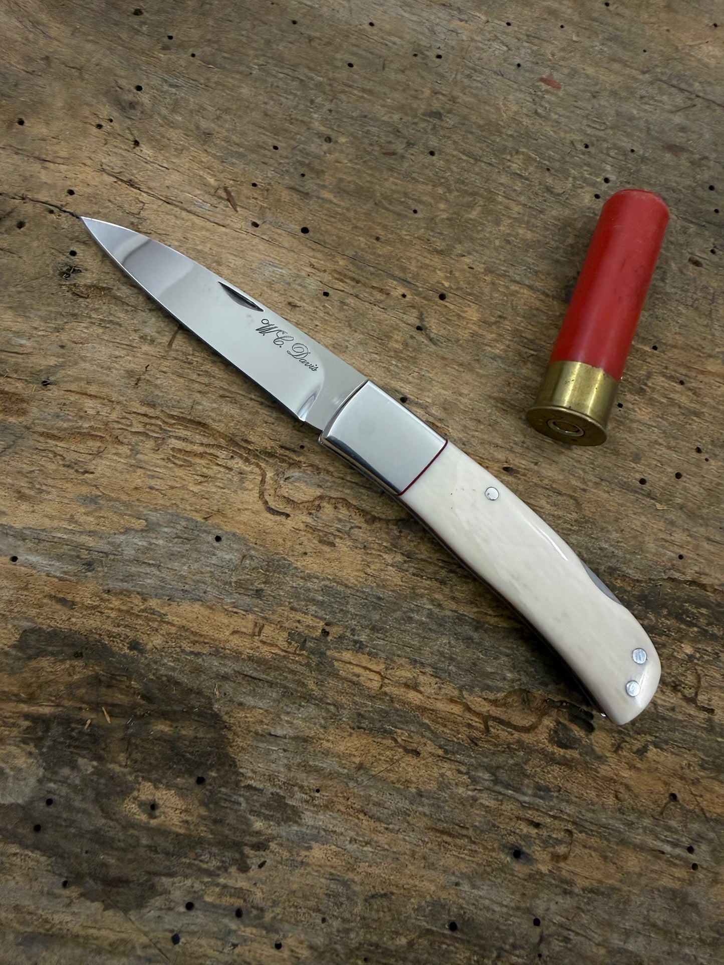 WC Davis Ivory Lock Back Folder 1980/90s vintage.