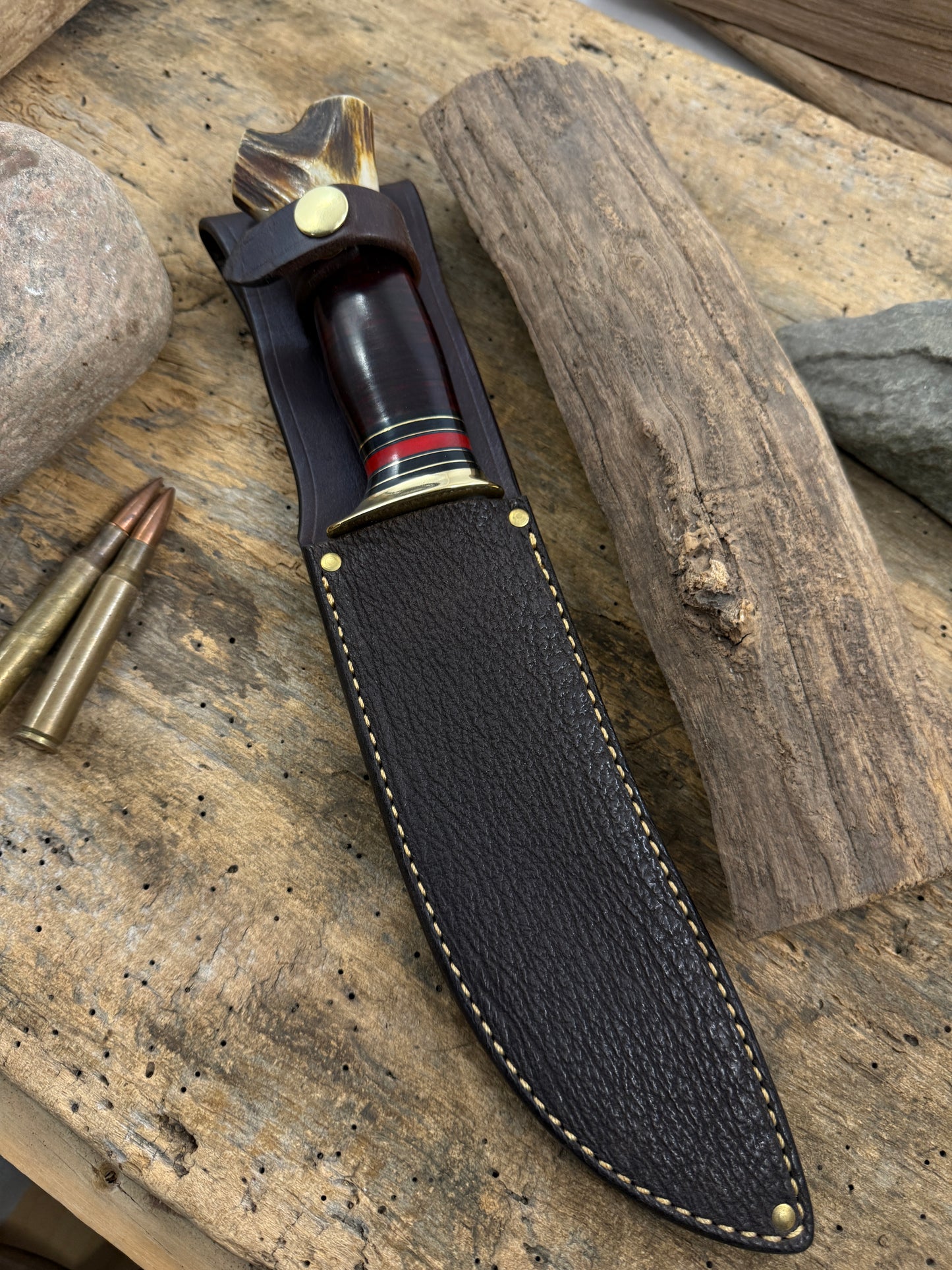 Treeman 7" Hump Back Hunter Crotch Stag Shark Sheath
