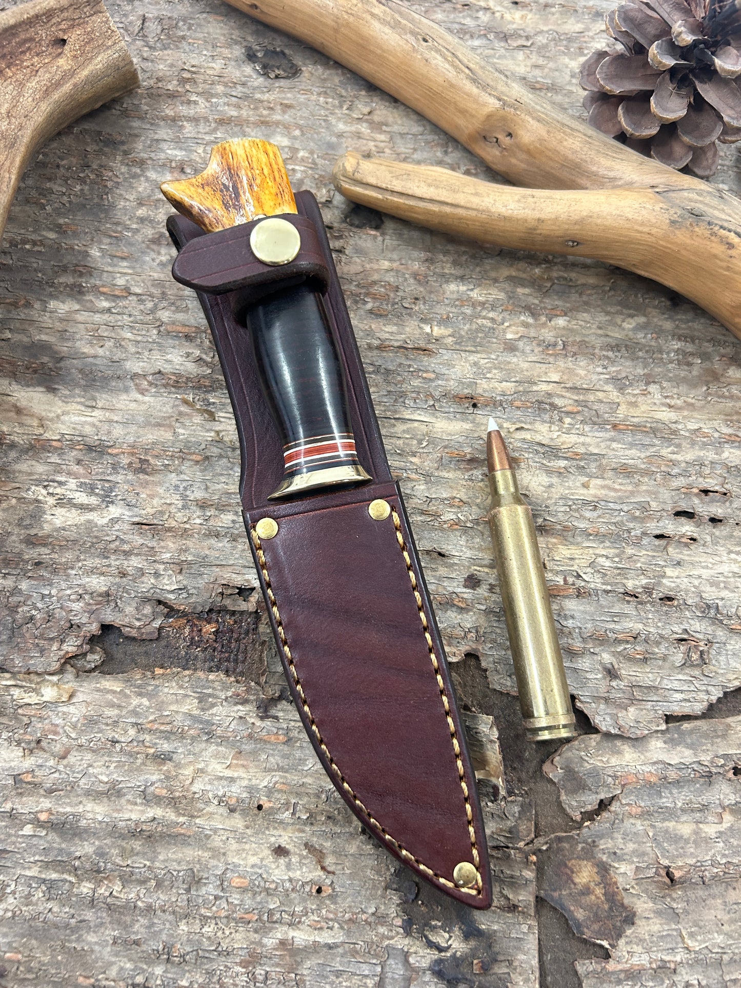 Treeman Trout & Deer Knife AEB-L Stainless HH Pinned white tail  Stag Butt