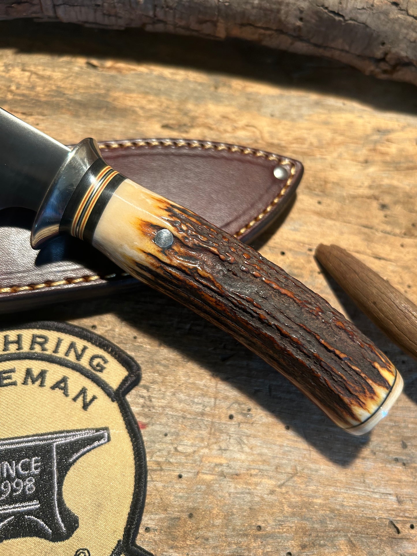 Special Hunter AEB-L Stainless NS Guard Red Stag Mammoth Cap Belt Sheath