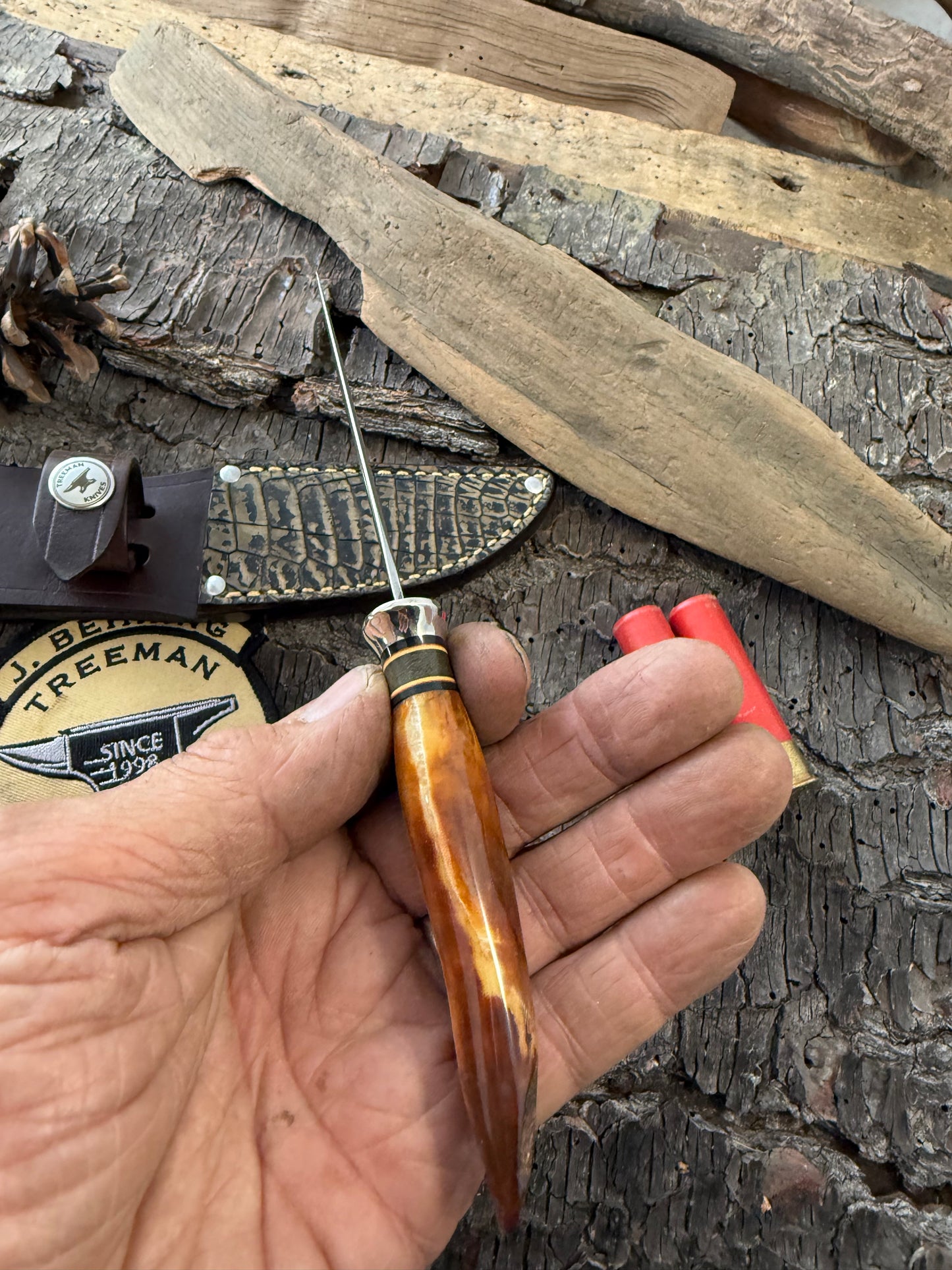 Treeman Artifact Ivory Trout Knife Crock Sheath AEB-L