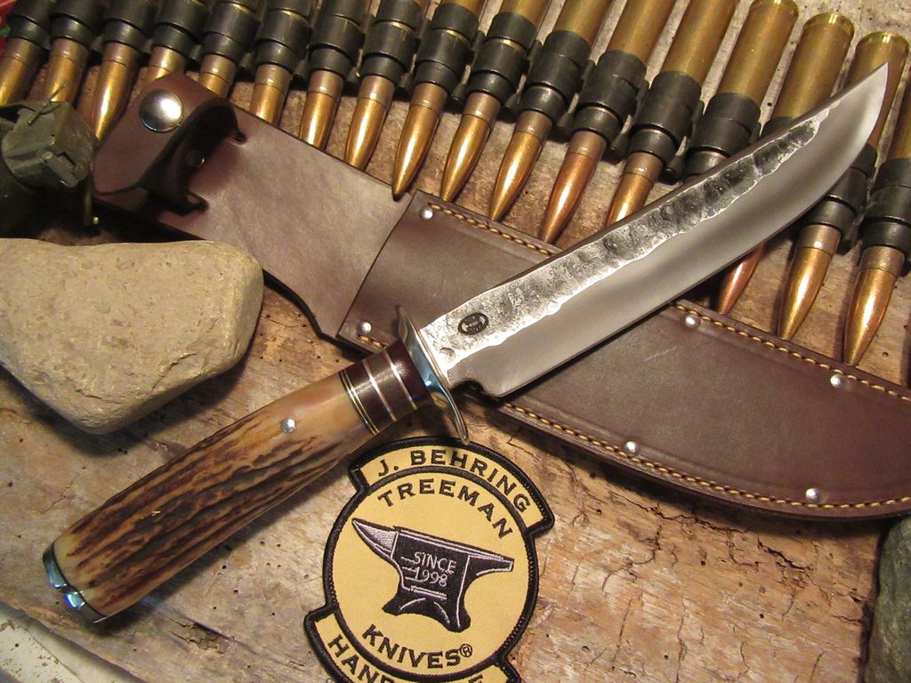 Treeman 8 1/2"  Hammermark Double Skull Fighter SKULL Butt