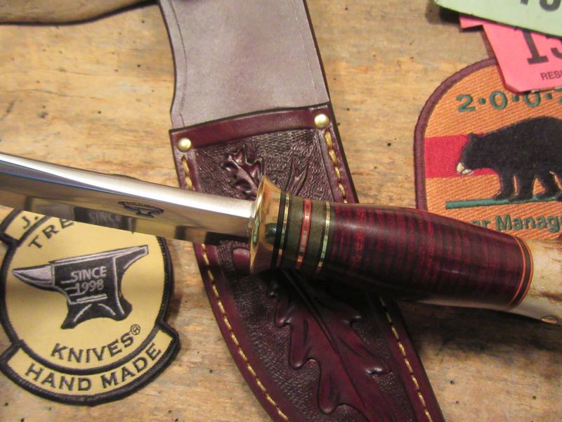  J.Behring handmade Woodcraft Crown Stag
