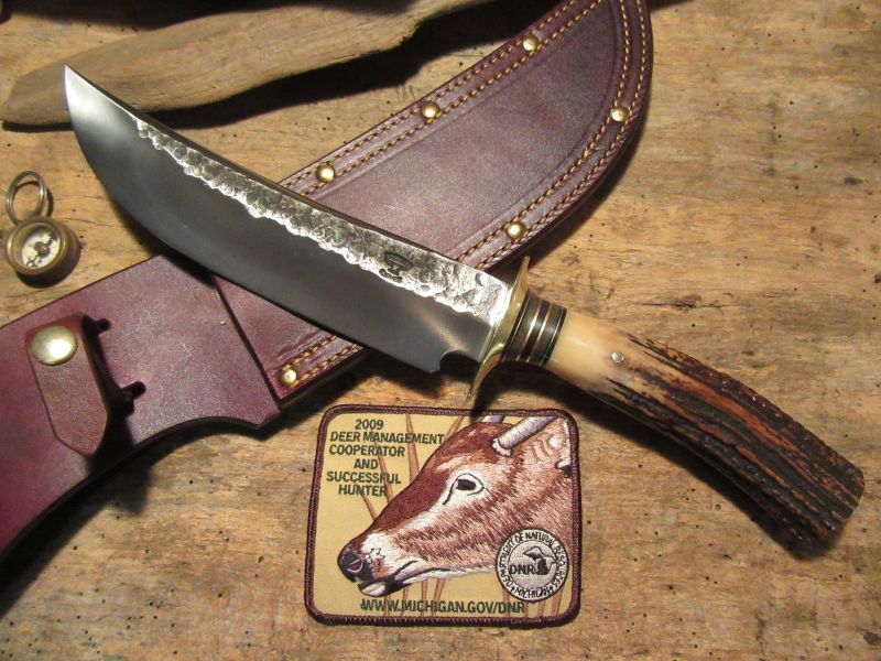 Treeman BIG Camp Knife Hammermark Killer RED Stag 