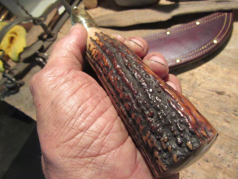 Treeman BIG Camp Knife Hammermark Killer RED Stag 
