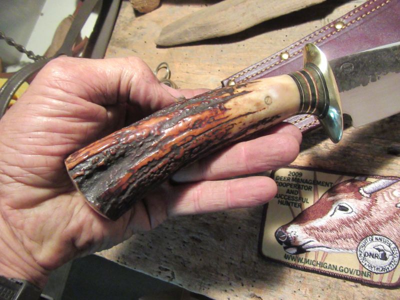 Treeman BIG Camp Knife Hammermark Killer RED Stag 