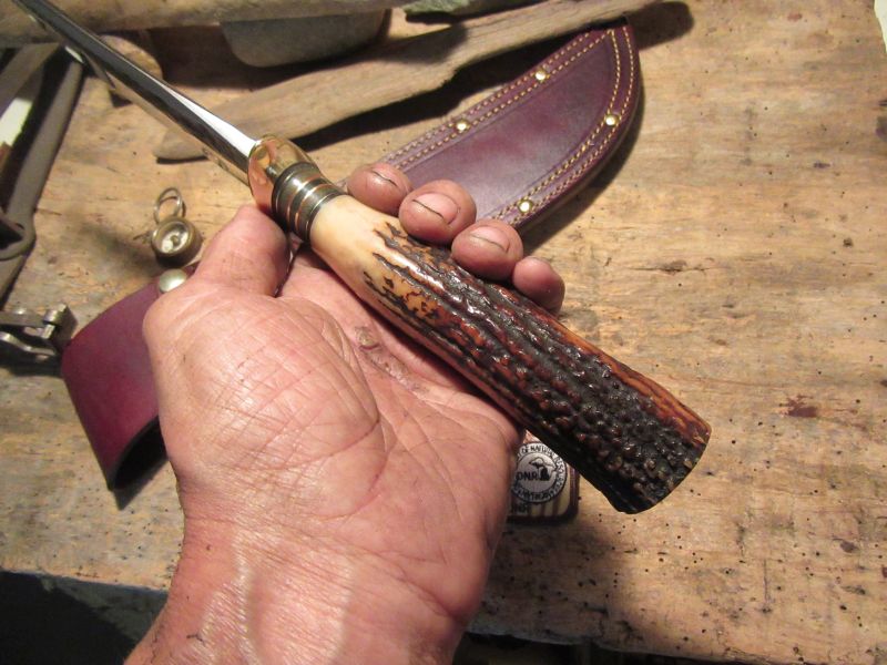 Treeman BIG Camp Knife Hammermark Killer RED Stag 