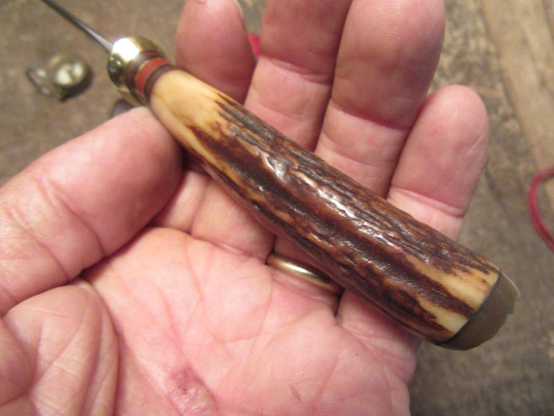                          Trout Knife 120 year Old German Stag Ox Cap Old Maroon form Fit Pouch