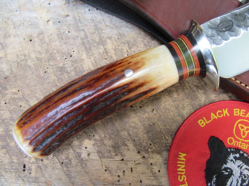                Treeman Knives Hammer mark Big bay hunter 