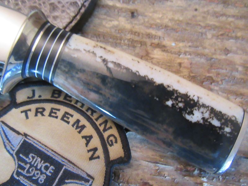                                                   Treeman Knives Ivory Fox River Hunter 